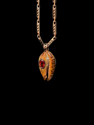 Natural Cowrie with Sapphire