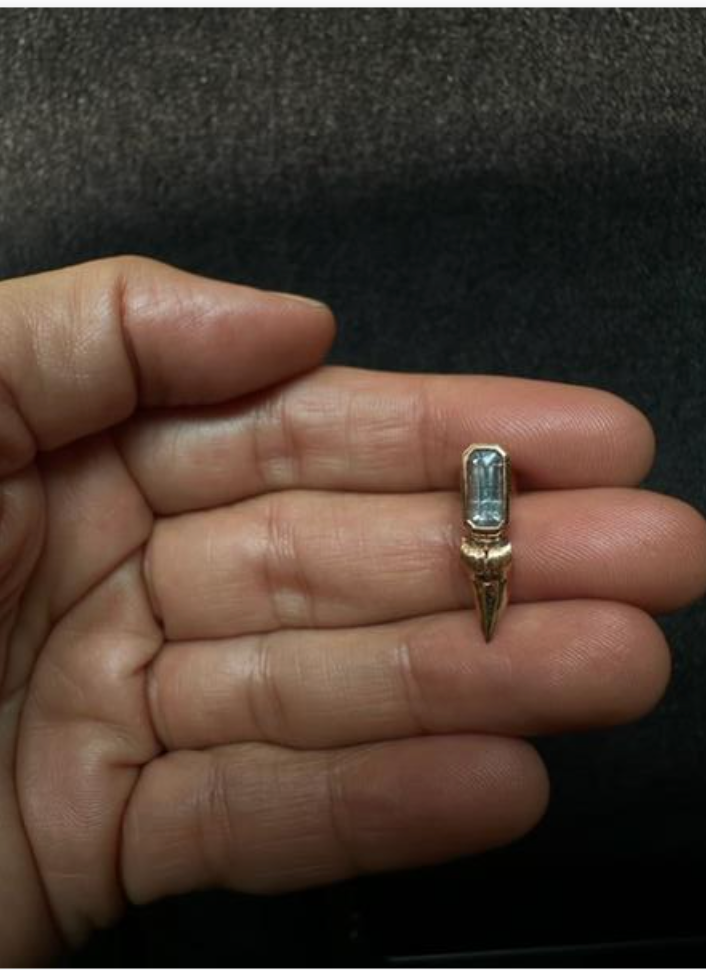 Single Sapphire Shark Tooth Earring