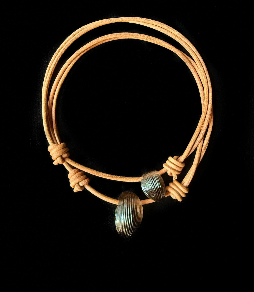 Smokey Quartz Coquito Leather Necklace