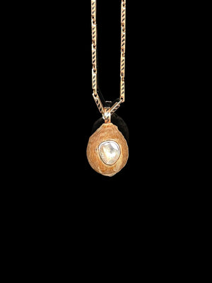 Natural Coquito with Polki Diamond