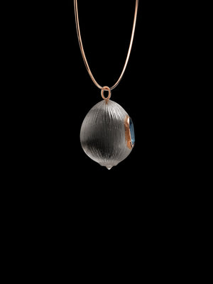 Grande Crystal Kyanite Coquito