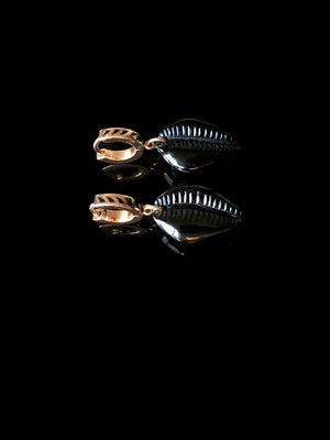 Petite Onyx Cowry Earrings