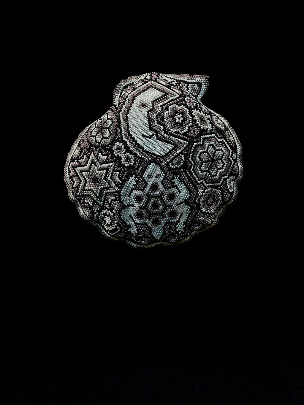 Huichol Gray Black Moon Shell