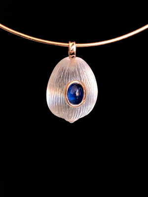 Classic Crystal Carved Cabochon Kyanite Coquito