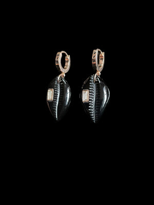 Classic Onyx Cowry Earrings with Beryls